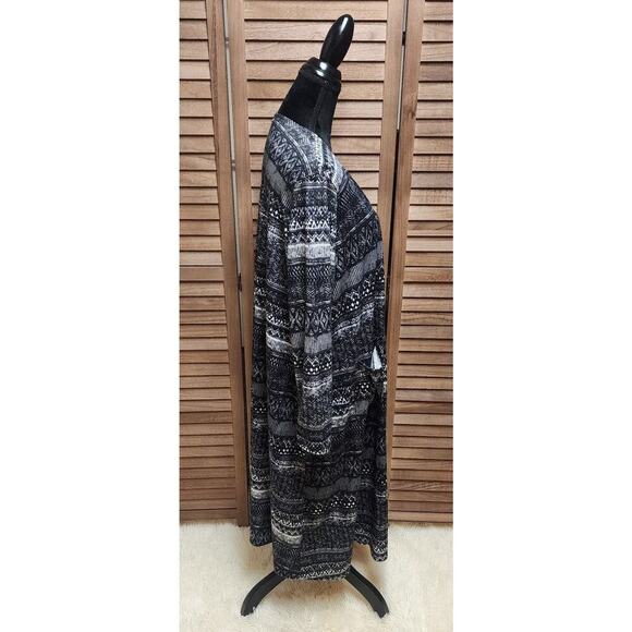 LuLaRoe Womens Cardigan Size XL Sarah Black & White Stretchy Knit Long Duster - Picture 3 of 7